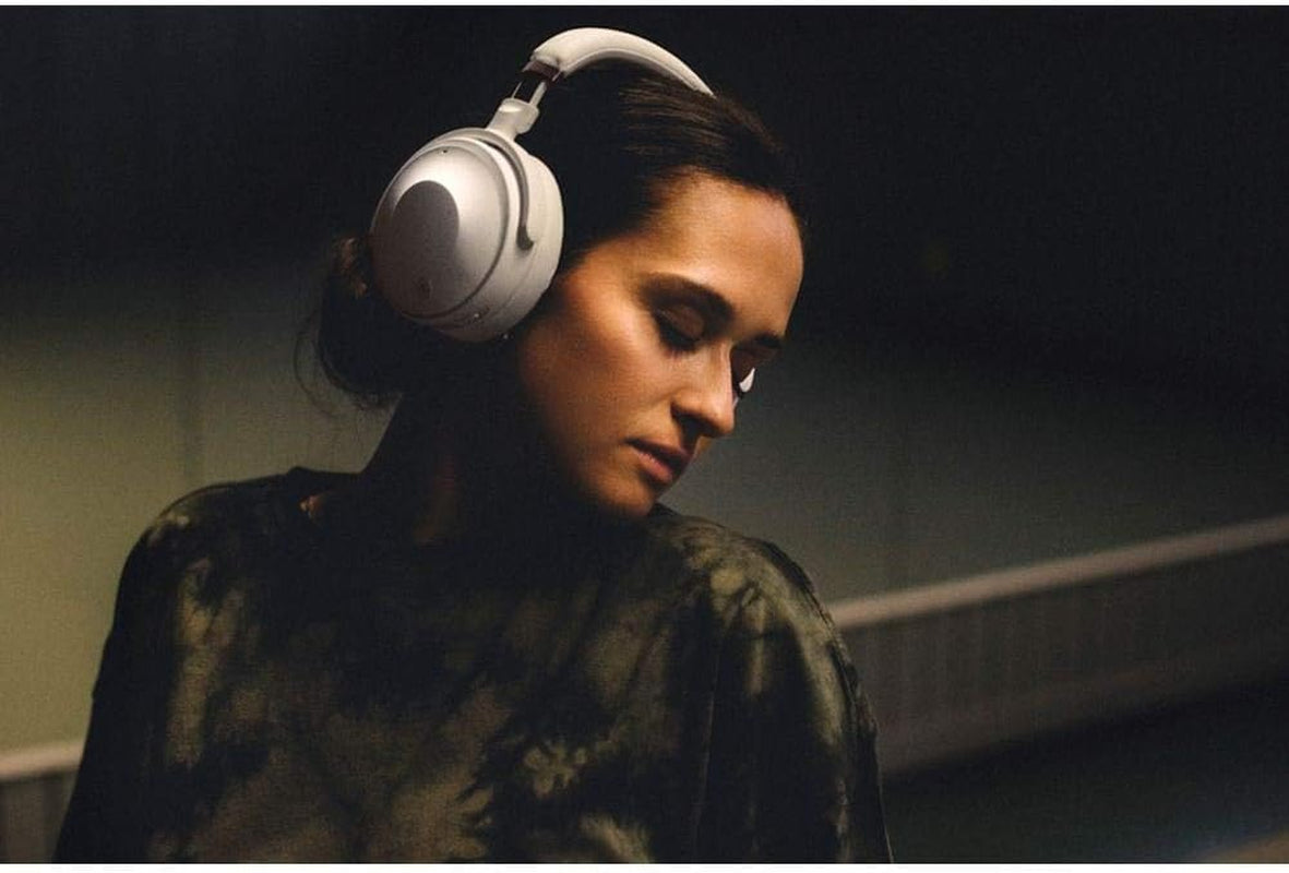 Audio YH-E700A Wireless Noise-Cancelling Headphones, White, YH-E700AWH